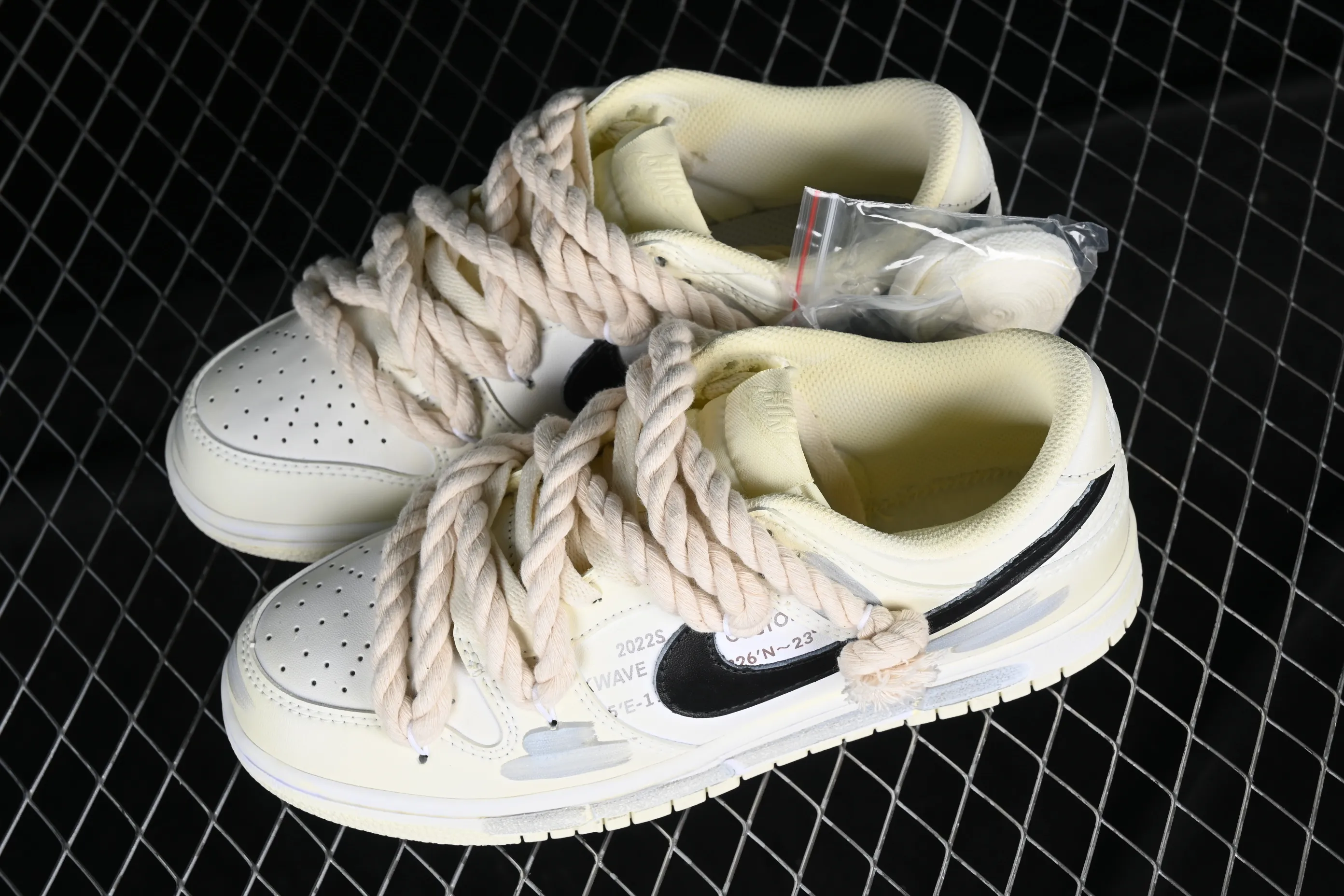 All Categories Nk SB Dunk Series Nk SB Dunk Low Low-top sneakers J version Nk Dunk SB Low Retro High-end customization Desert theme SB low-top sports and leisure sneakers DD1503-121